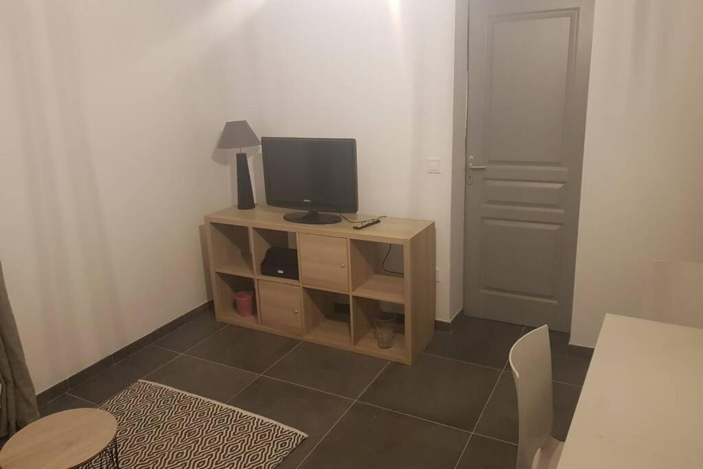 شقة Petite Maison Au Calme Macey  المظهر الخارجي الصورة