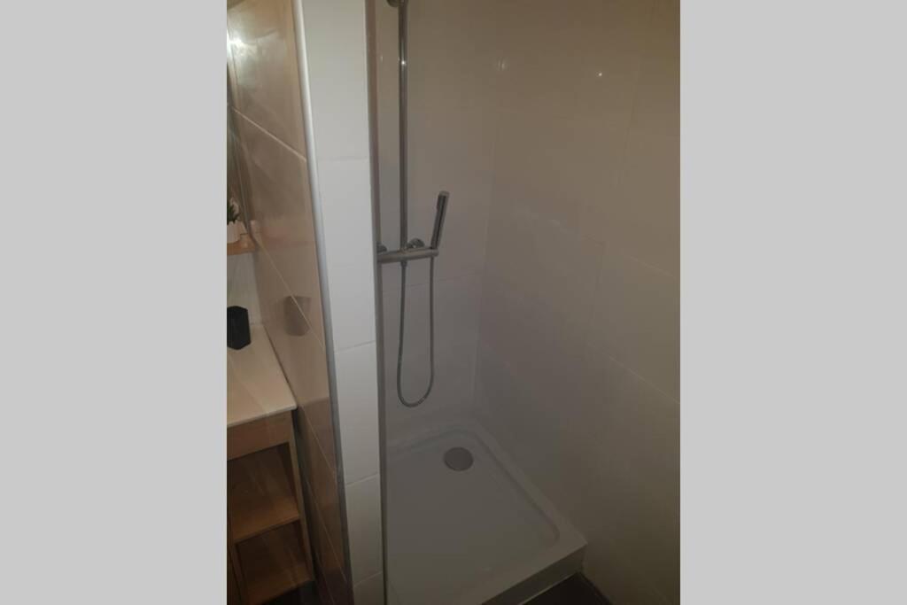 شقة Petite Maison Au Calme Macey  المظهر الخارجي الصورة